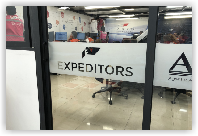 Expeditors Aduana Branding 4